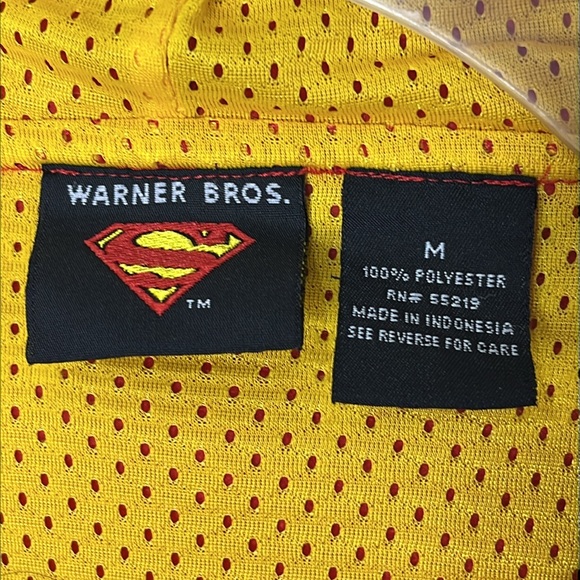 Kid’s Superman red hooded zip up sweatshirt with pockets size Medium Warner Bros - Picture 4 of 10